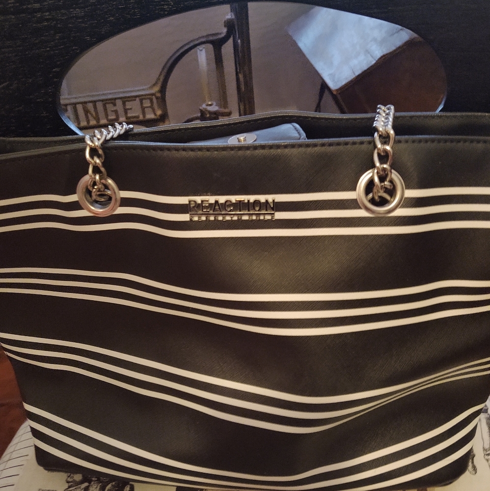 Kenneth Cole bag